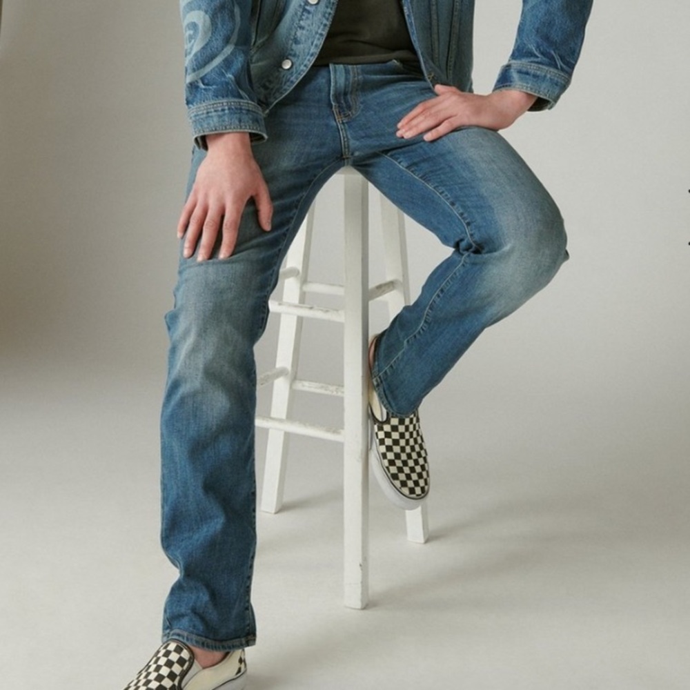 Lucky Brand Men’s 223 Straight Fit Jeans